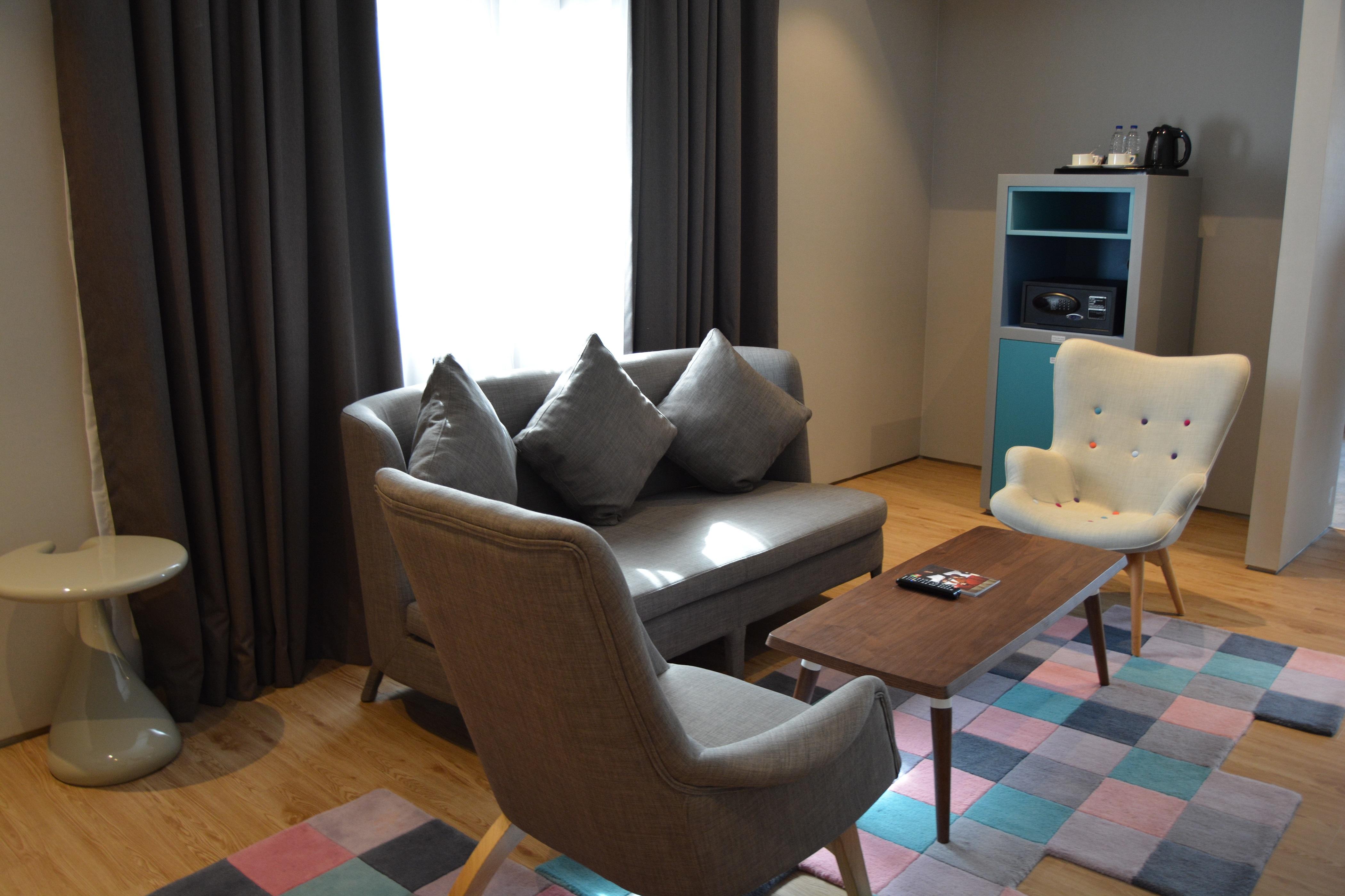 Ibis Styles Dubai Jumeira Exteriör bild
