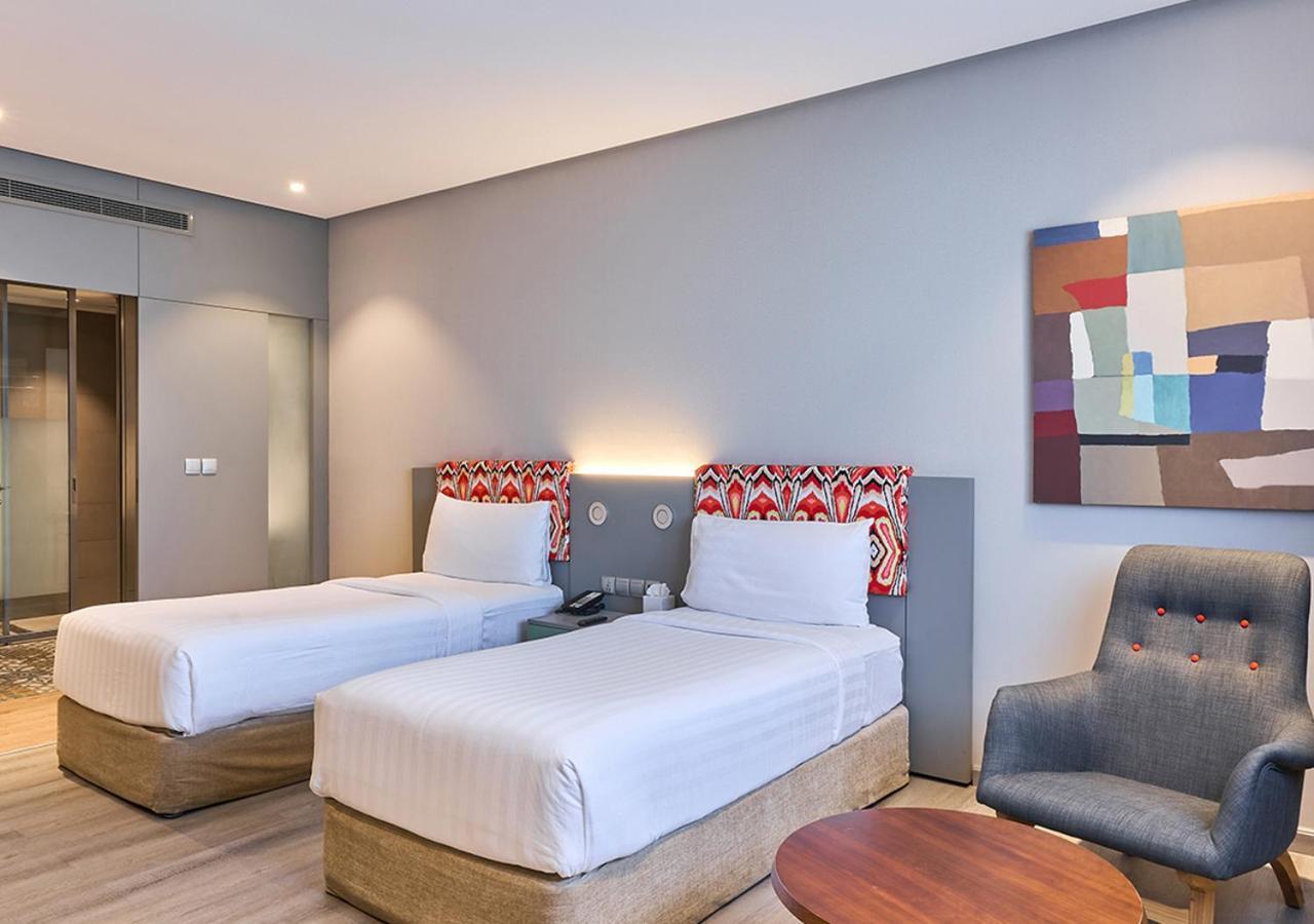 Ibis Styles Dubai Jumeira Exteriör bild