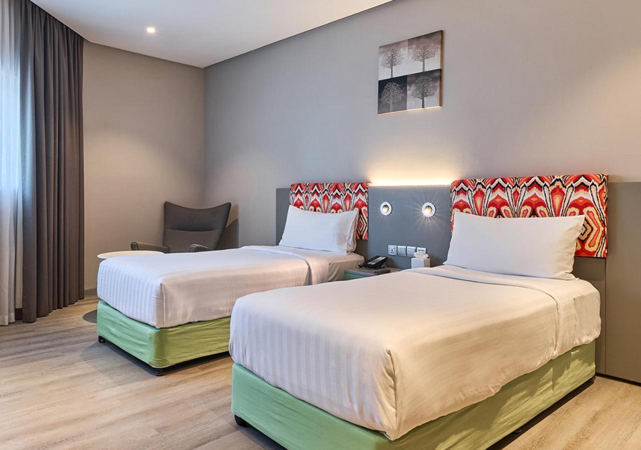 Ibis Styles Dubai Jumeira Exteriör bild